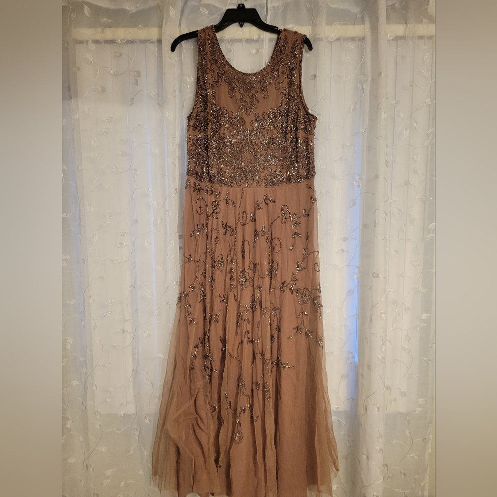 Pisarro Nights sleeveless mocha dress - Picture 4 of 5